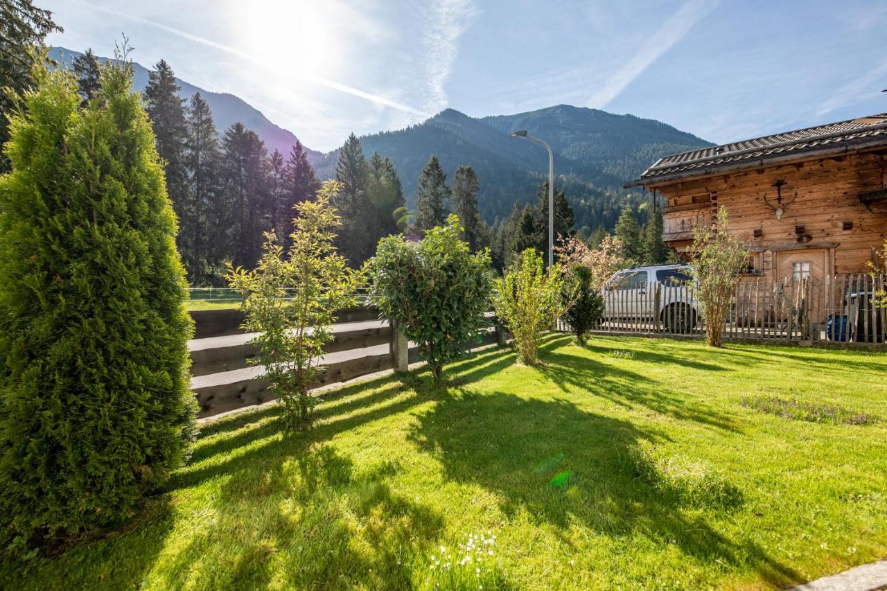 Villa Am Josefibrunnen Farchant Esterno foto